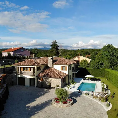Villa Karla In Mucici - Haus Fuer 6-8 Personen Matulji